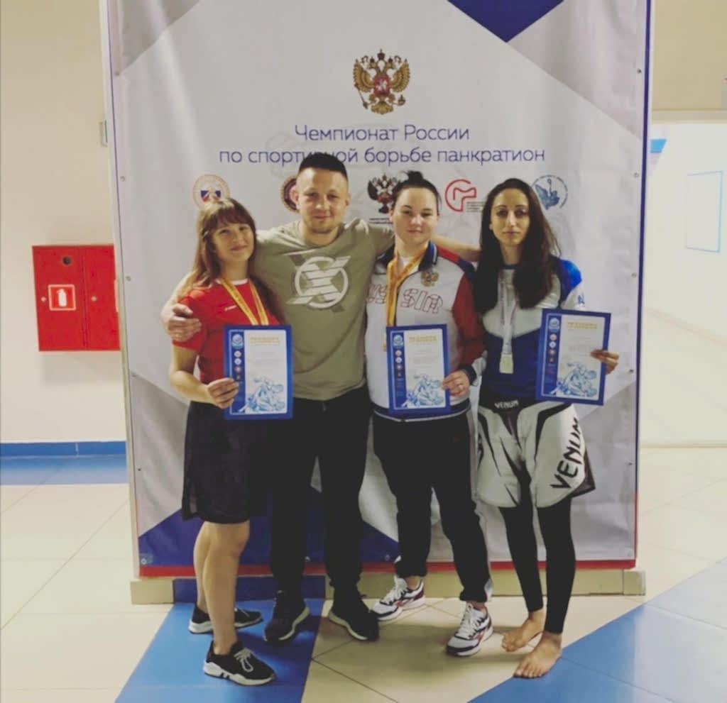 Чемпионат России по панкратиону - 4 медалистки, клуб Алмаз